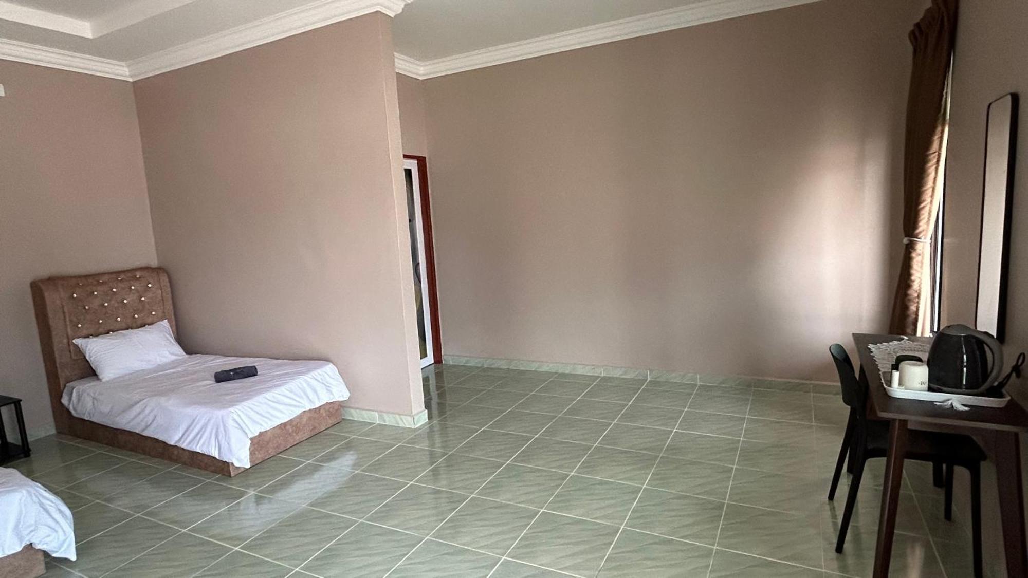 Sasuka Chalet Pantai Pandak Куала Теренгану Екстериор снимка